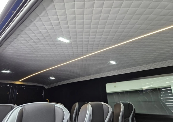Volkswagen Crafter cena 199700 przebieg: 1685, rok produkcji 2022 z Kielce małe 781